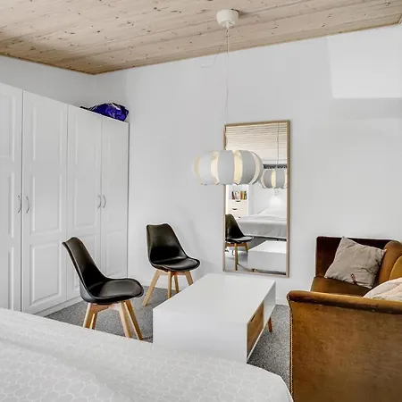 Three-bedroom In Jagerspris *