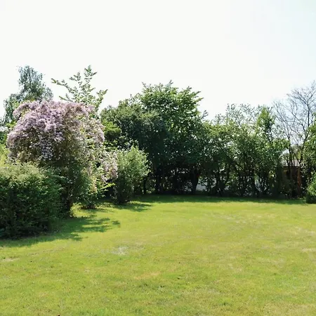 Three-bedroom In Jagerspris * Jægerspris