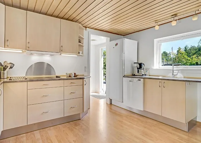 Three-bedroom In Jagerspris