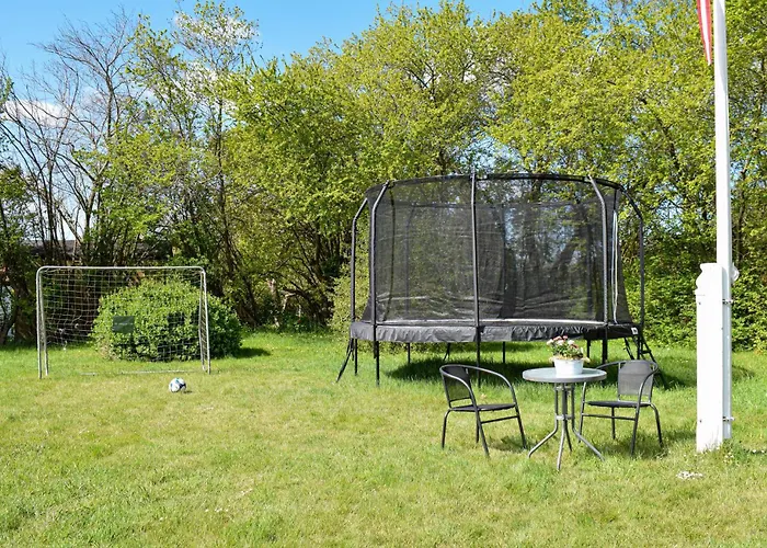 Three-bedroom In Jagerspris 別荘 *